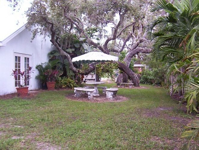 Landscaping, Micco